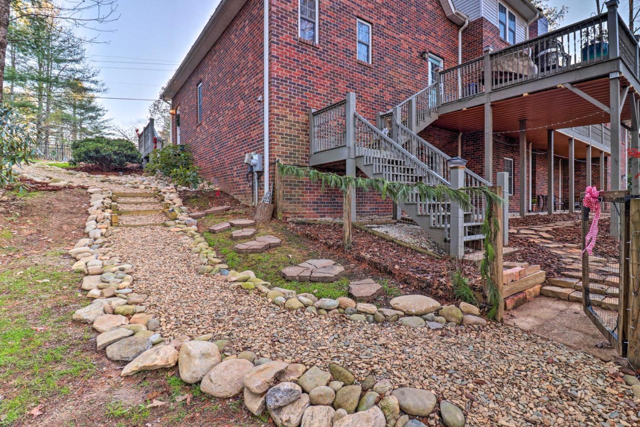 Private Hendersonville Hideaway With Fire Pit! Exteriör bild